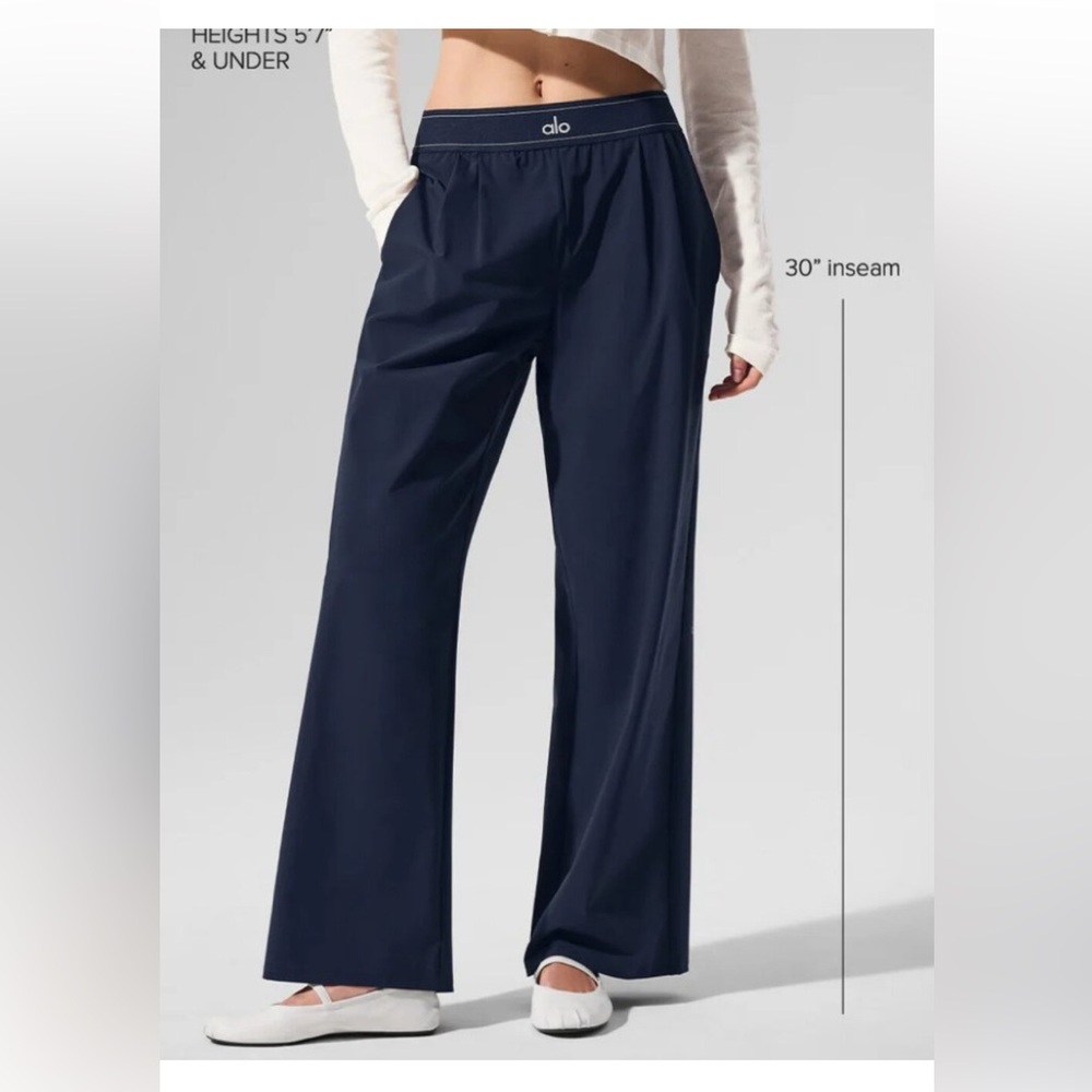 Alo Yoga Suit Up Trouser navy size XXS